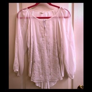 Long sleeve top with stitched design